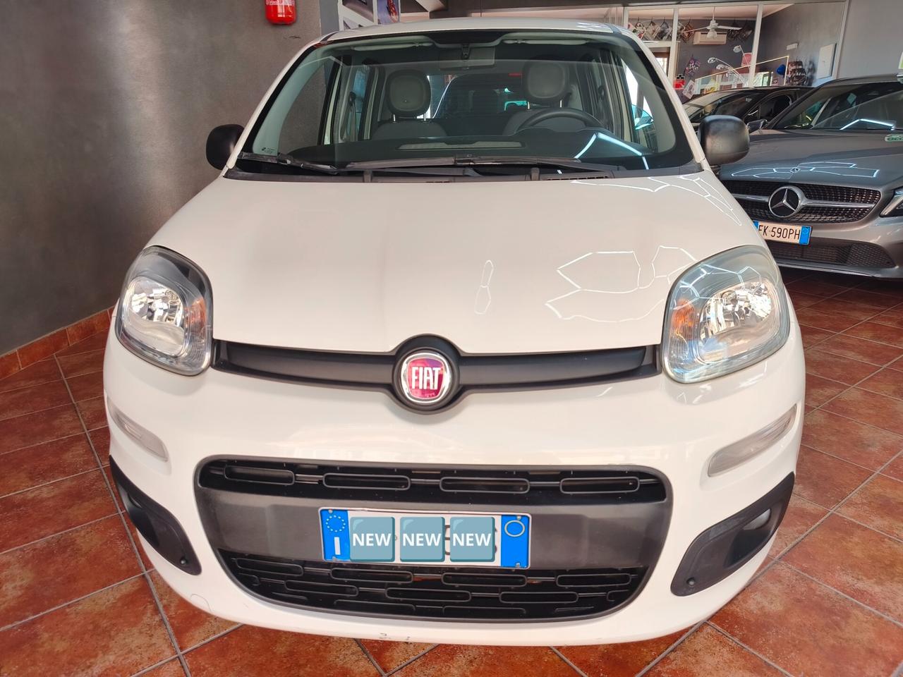 Fiat Panda 1.2 Lounge benzina 70 CV - 2021