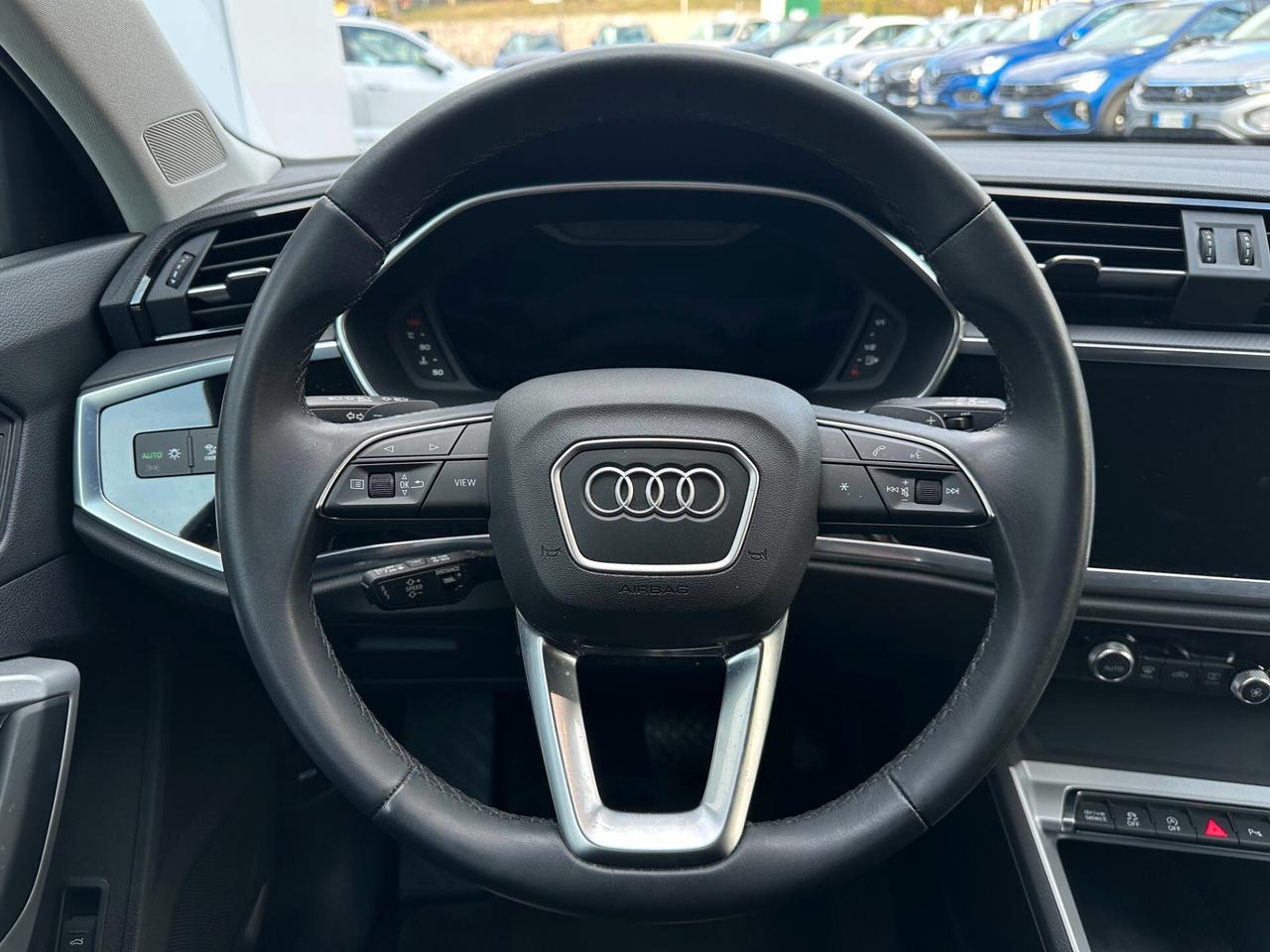 Audi Q3 SPB 40 TFSI quattro S tronic line edition