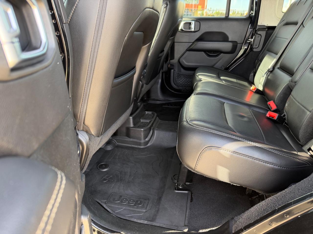 Jeep Wrangler Unlimited 2.2 Mjt II Sahara