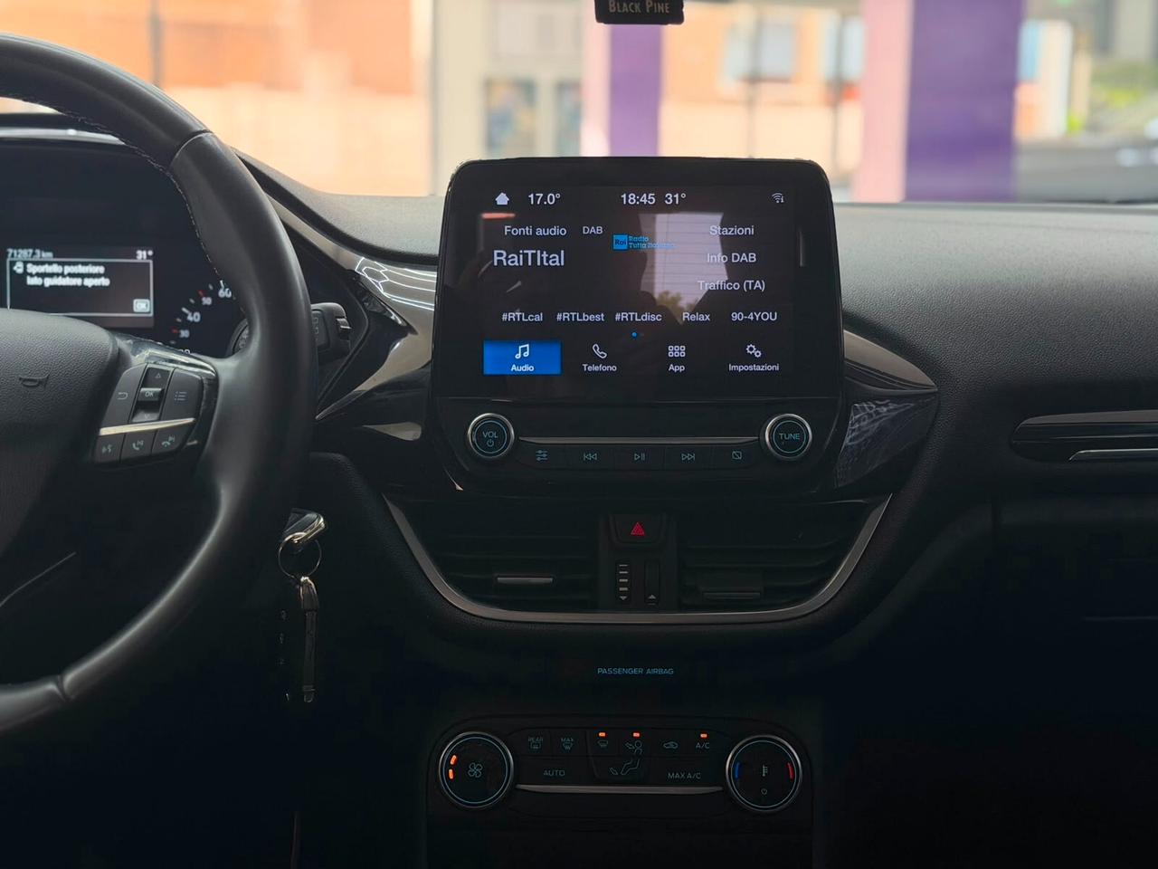 Ford Fiesta 1.0 Ecoboost Hybrid 125 CV 5 porte Titanium