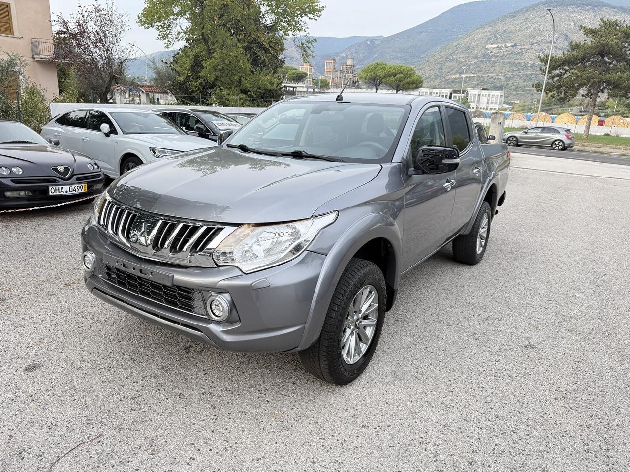 MITSUBISHI L200 DOPPIA CABINA 4X4 CAMBIO MANUALE