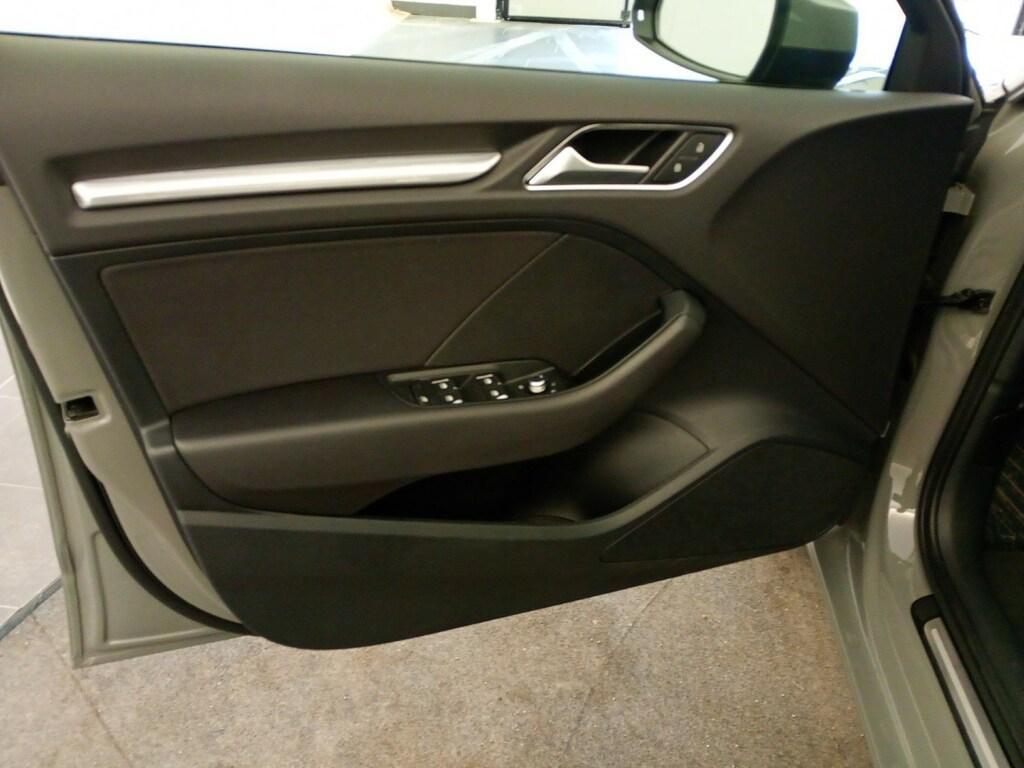 Audi A3 30 1.6 TDI Business S tronic