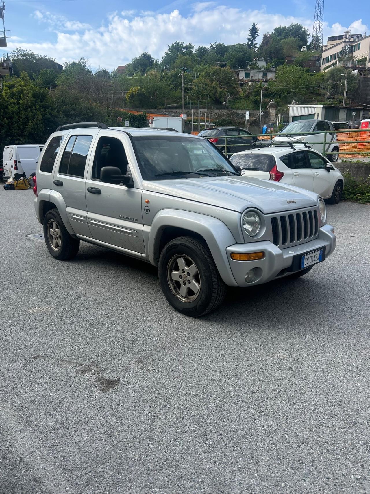 Jeep Cherokee 2.5 CRD Sport