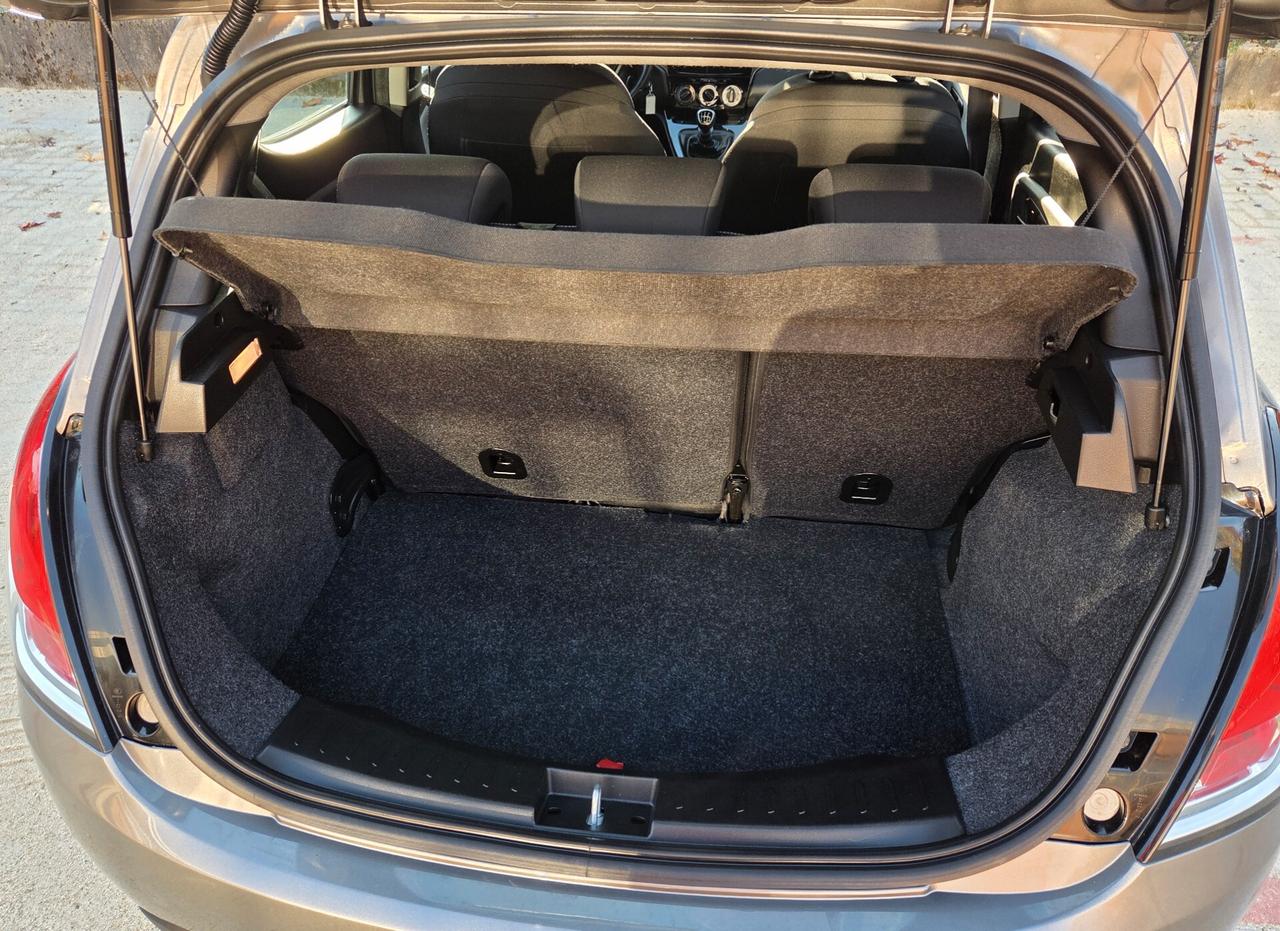 Lancia Ypsilon 1.0 FireFly Hybrid 70cv 5 porte S&S Gold