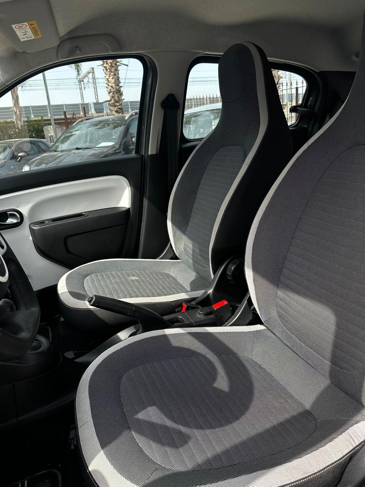 Renault Twingo TCe 90 CV Energy La Parisienne