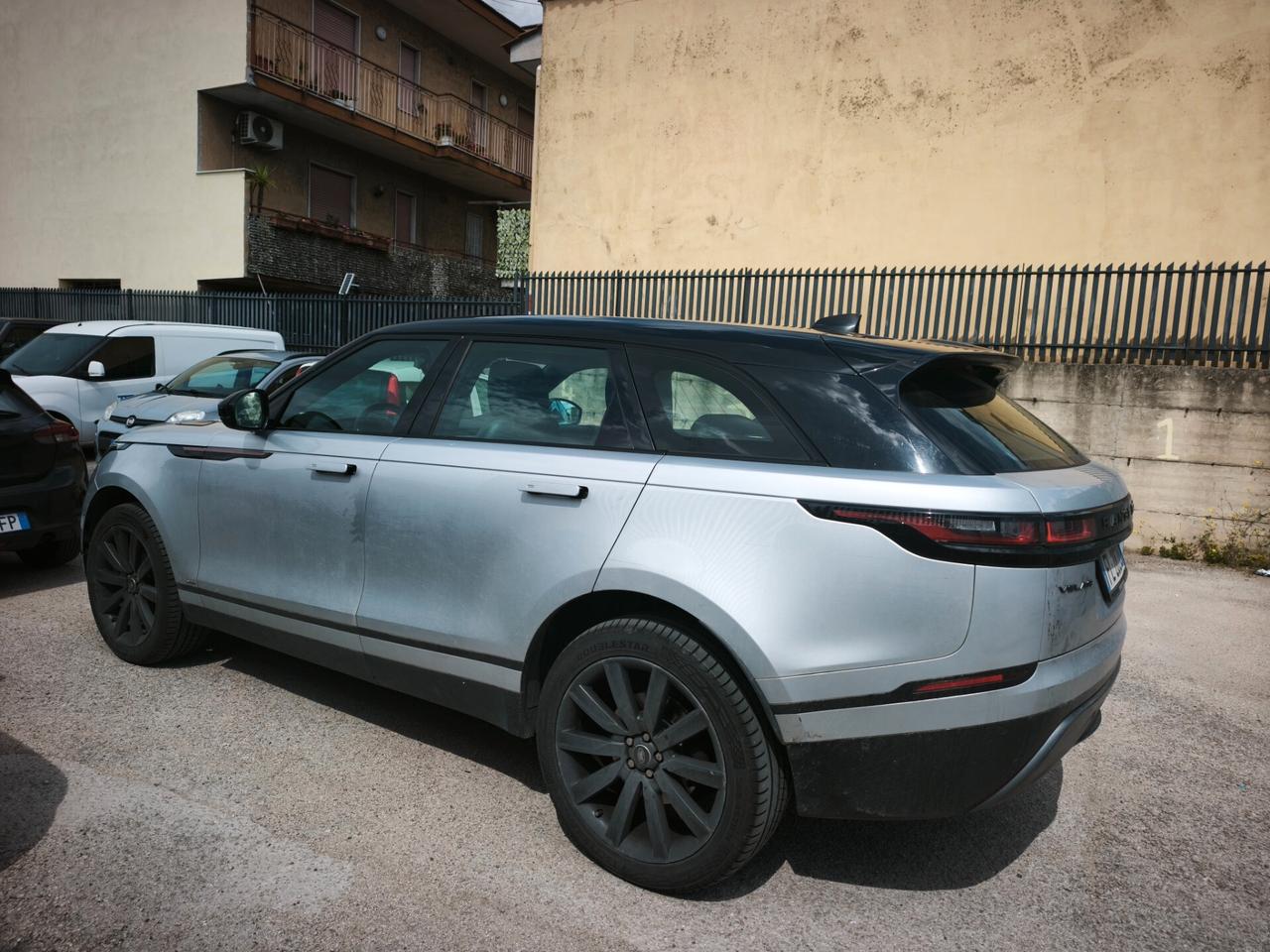 Land Rover Range Velar 2.0D I4 240 CV R-Dynamic HSE motore nuovo con fattura