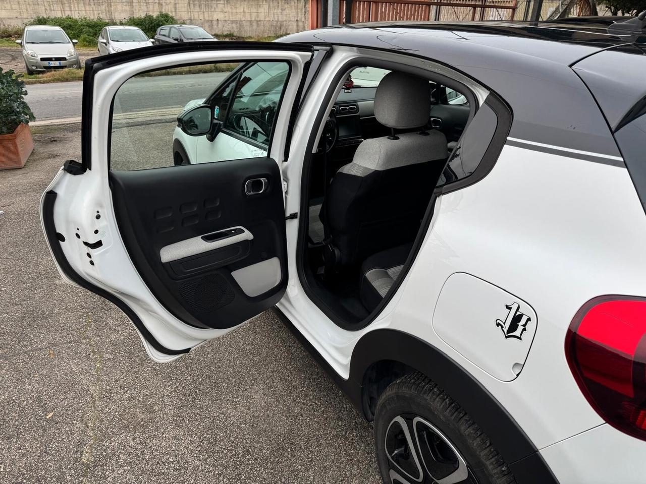 Citroen C3 PureTech 82 S&S Shine