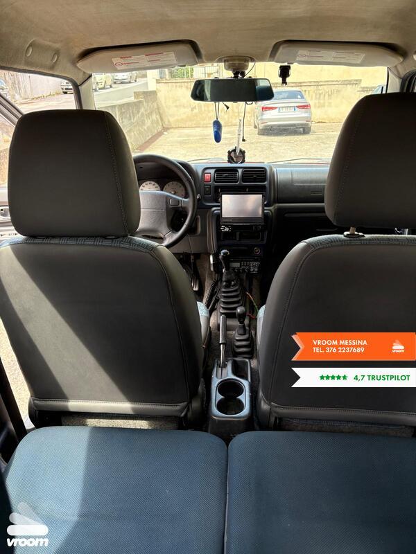 SUZUKI Jimny 3ª serie Jimny 1.3i 16V cat 4WD JLX