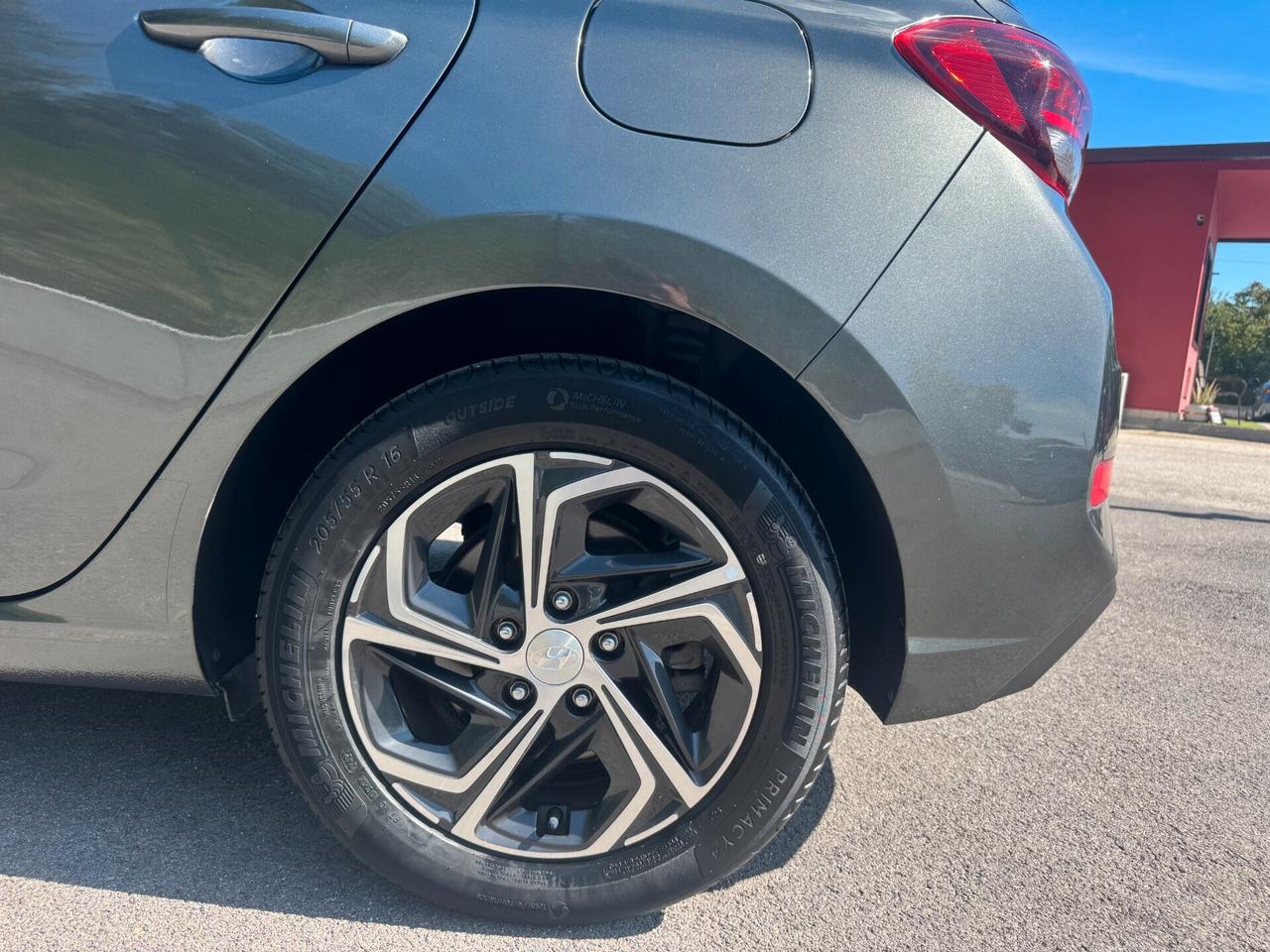 Hyundai i30 1.6 CRDi 136 CV hybrid 48V DCT 5 porte Prime