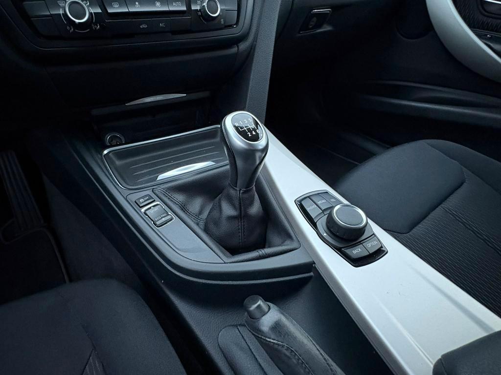 BMW Serie 3 Touring 318d Touring Sport 2.0 DIESEL 143 CV