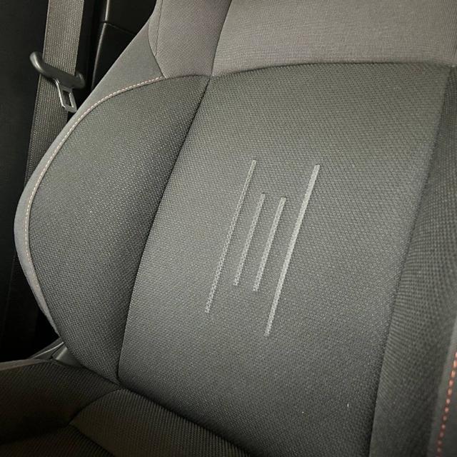 TOYOTA C-HR 1.8 HV Trend