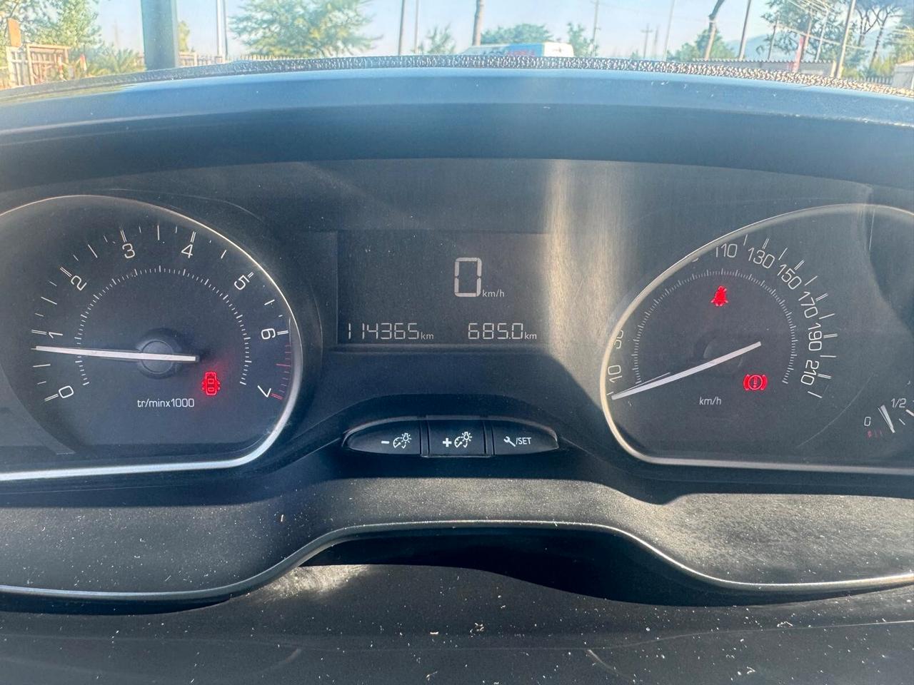 Peugeot 208 1.2 BENZINA 82CV 5P ACTIVE 2017
