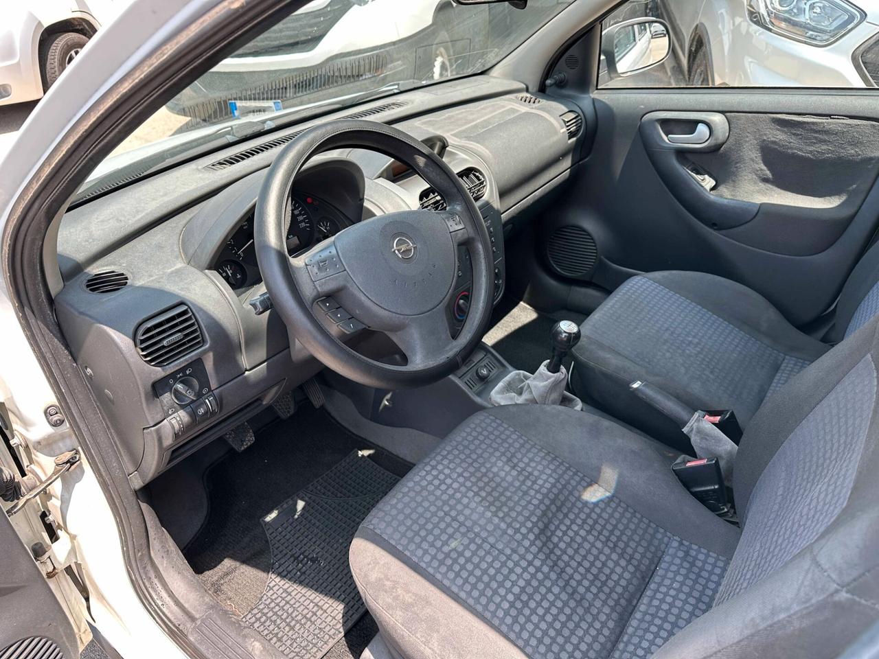 Opel Corsa 1.2i 16V cat 5 porte Enjoy