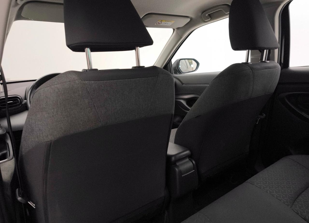 Toyota Yaris Cross 1.5 Hybrid 5p. E-CVT AWD-i Business