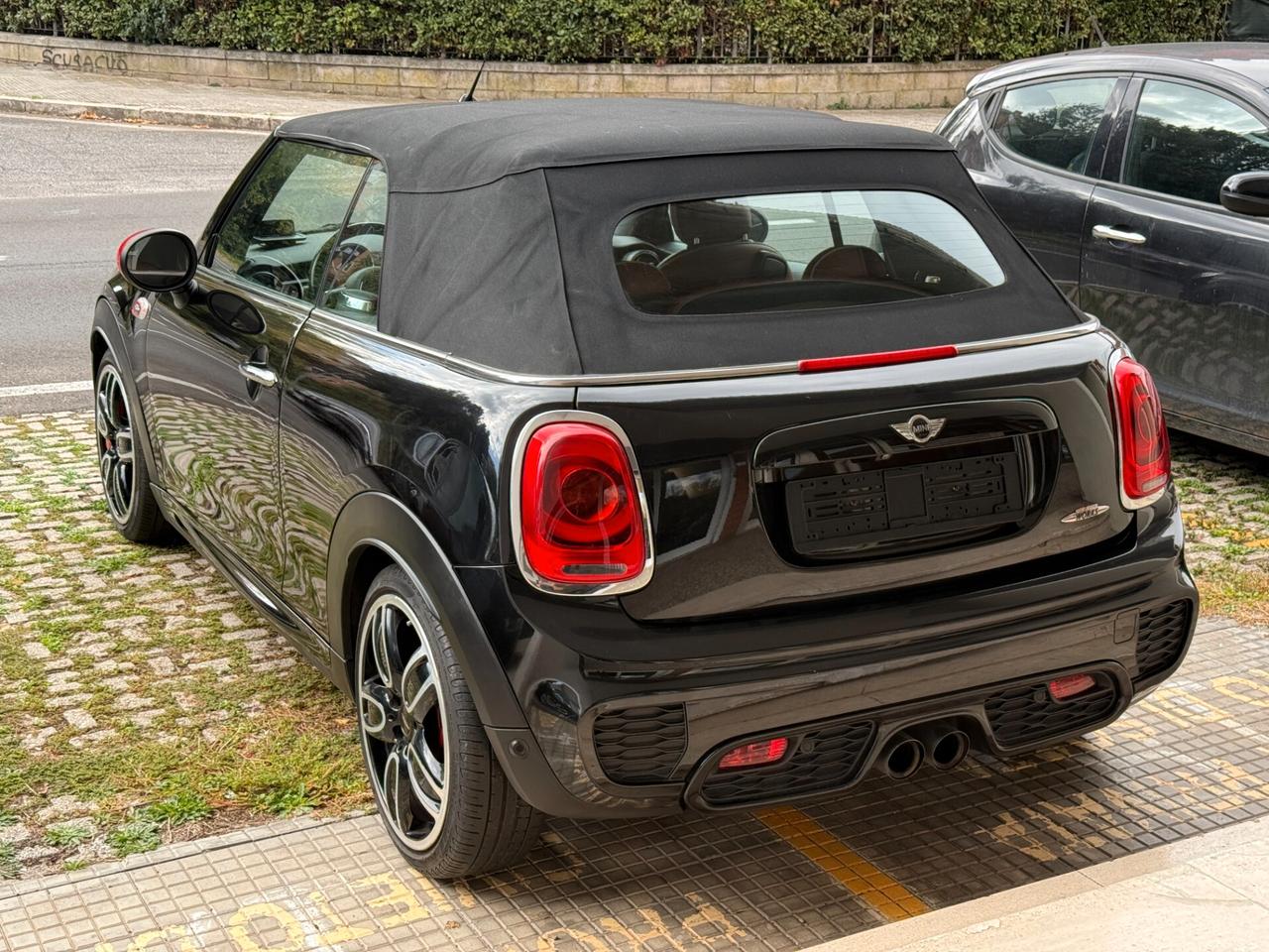 Mini John Cooper Works Cabrio 2.0 Full Optional, Head-Up display, Sedili in pelle, Retrocamera, Palette al volante