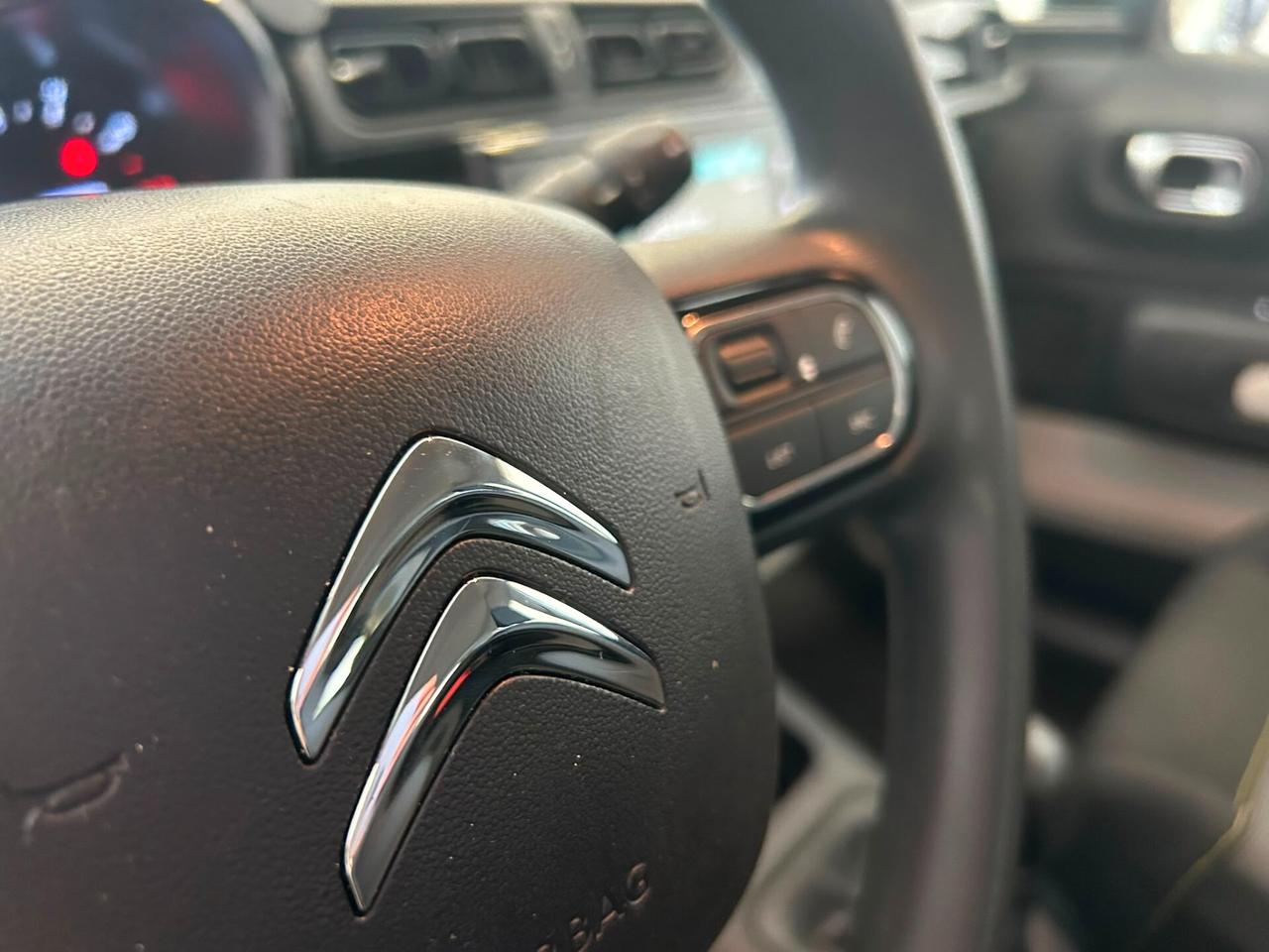 Citroen C3 1.2 PureTech 83CV S&S Shine 2019