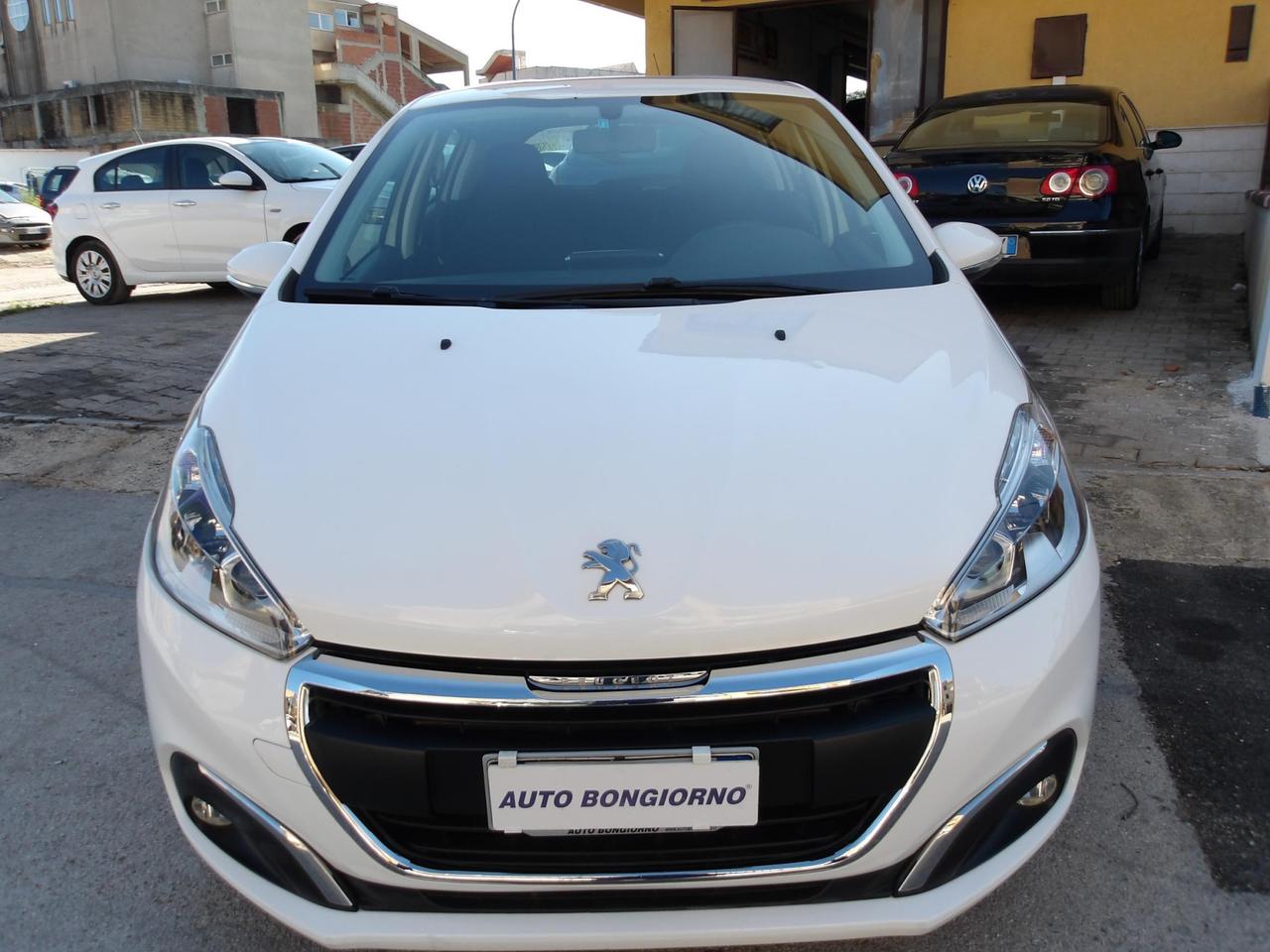 Peugeot 208 5 Porte 208 5p 1.2 puretech Allure 82cv