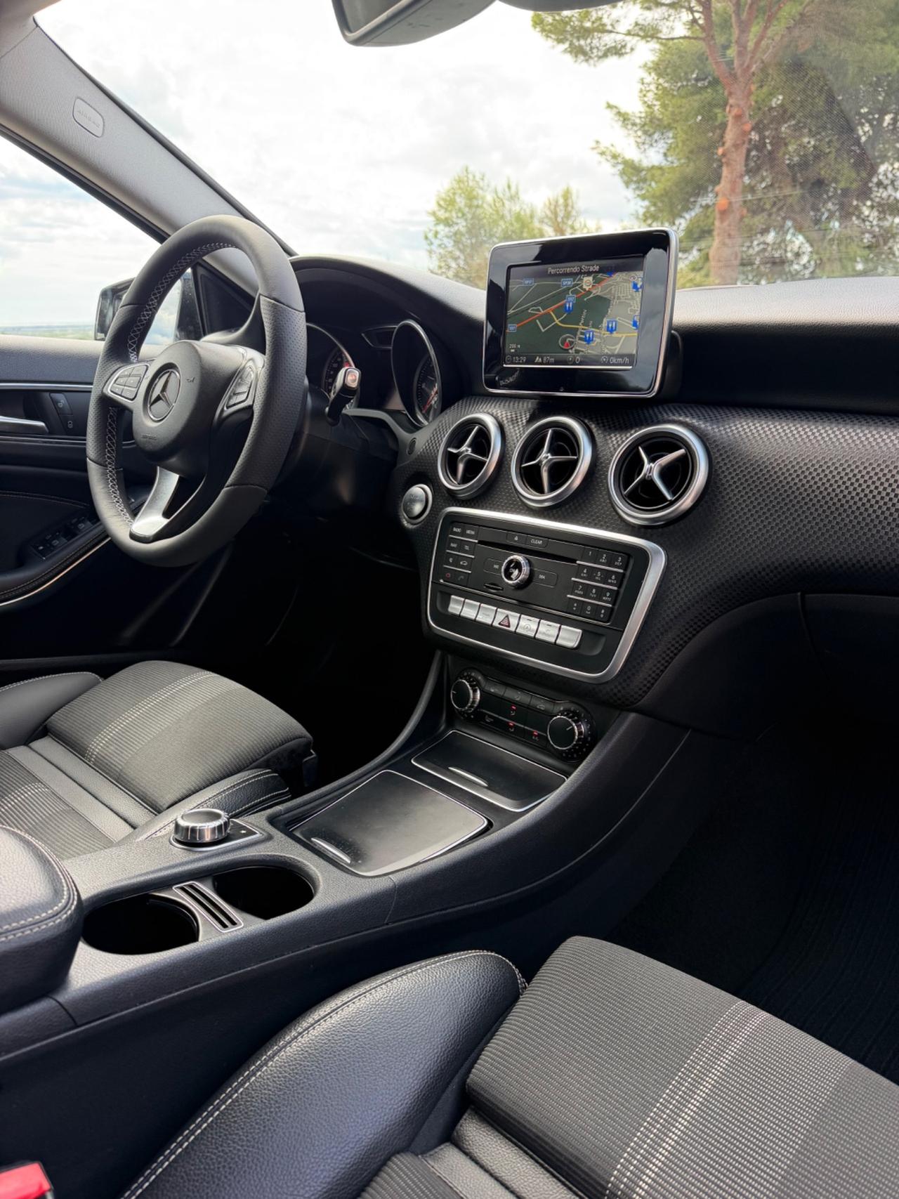 Mercedes-benz A 180 d Automatic Premium