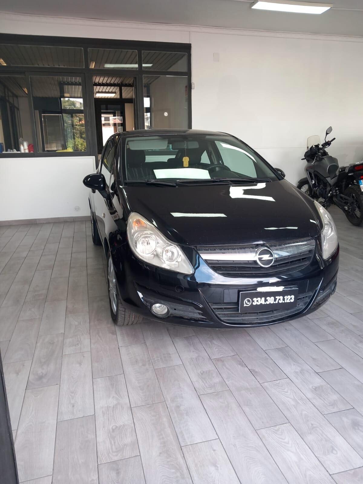 Opel Corsa 1.2 80CV 3 porte GPL-TECH Club