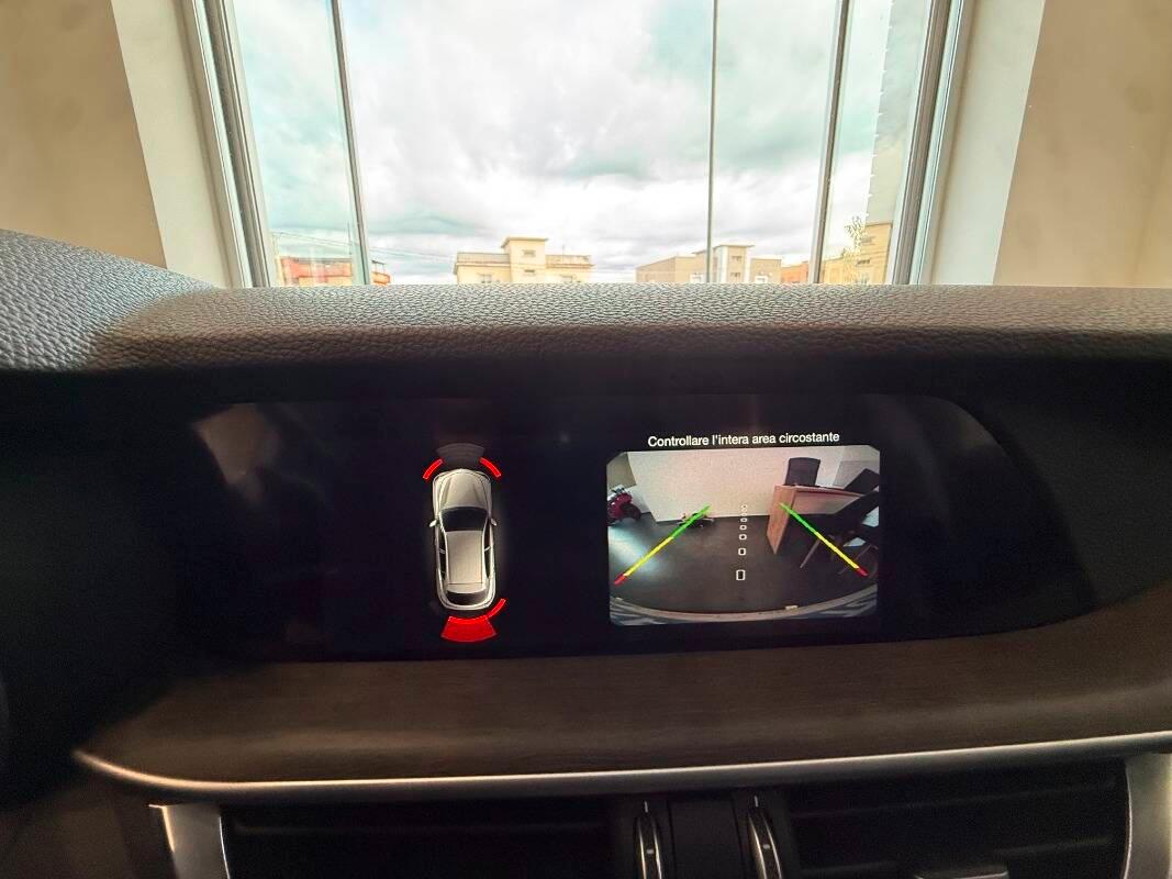 Alfa Romeo Stelvio 2.2 t Business Q4 210cv auto