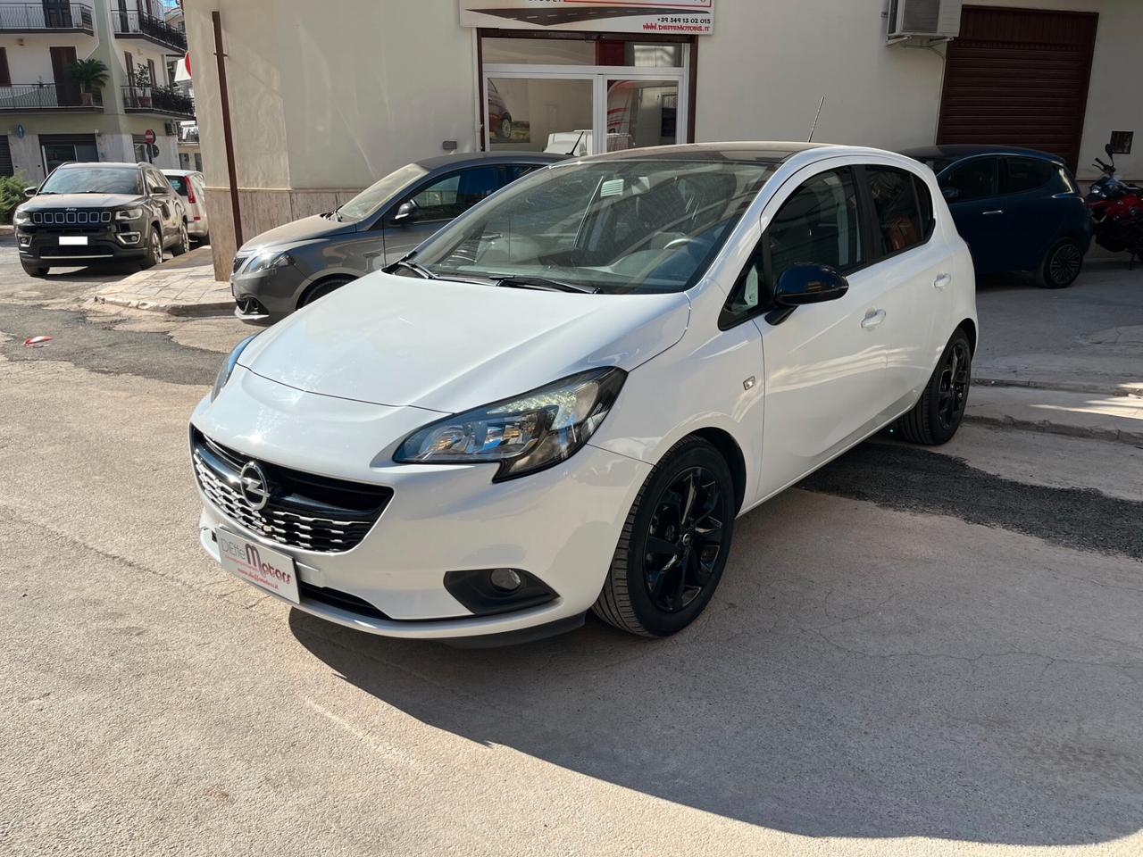 Opel Corsa 1.4 90CV 5 porte Black Edition