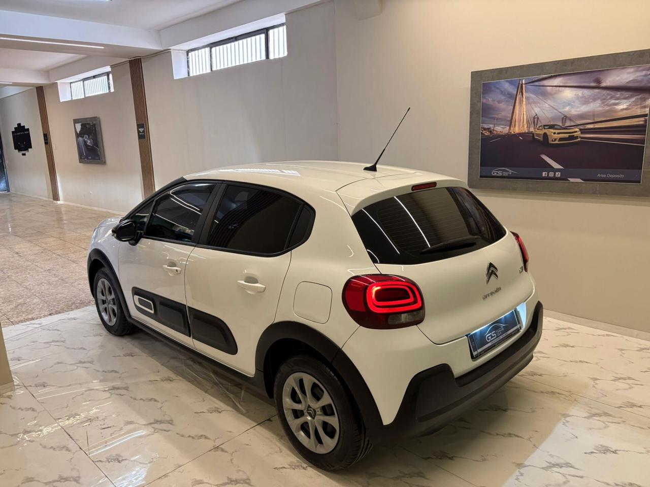 Citroen C3 1600cc BlueHDi 75cv Allestimento Shine