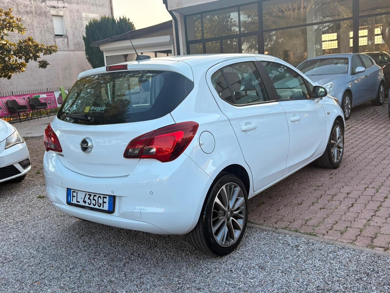 Opel Corsa 1.4 90CV GPL Tech 5 porte Innovation