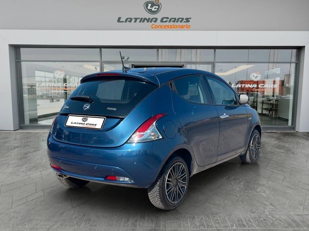 Lancia Ypsilon III 1.0 firefly hybrid Gold s&s 70cv CON CARPLAY