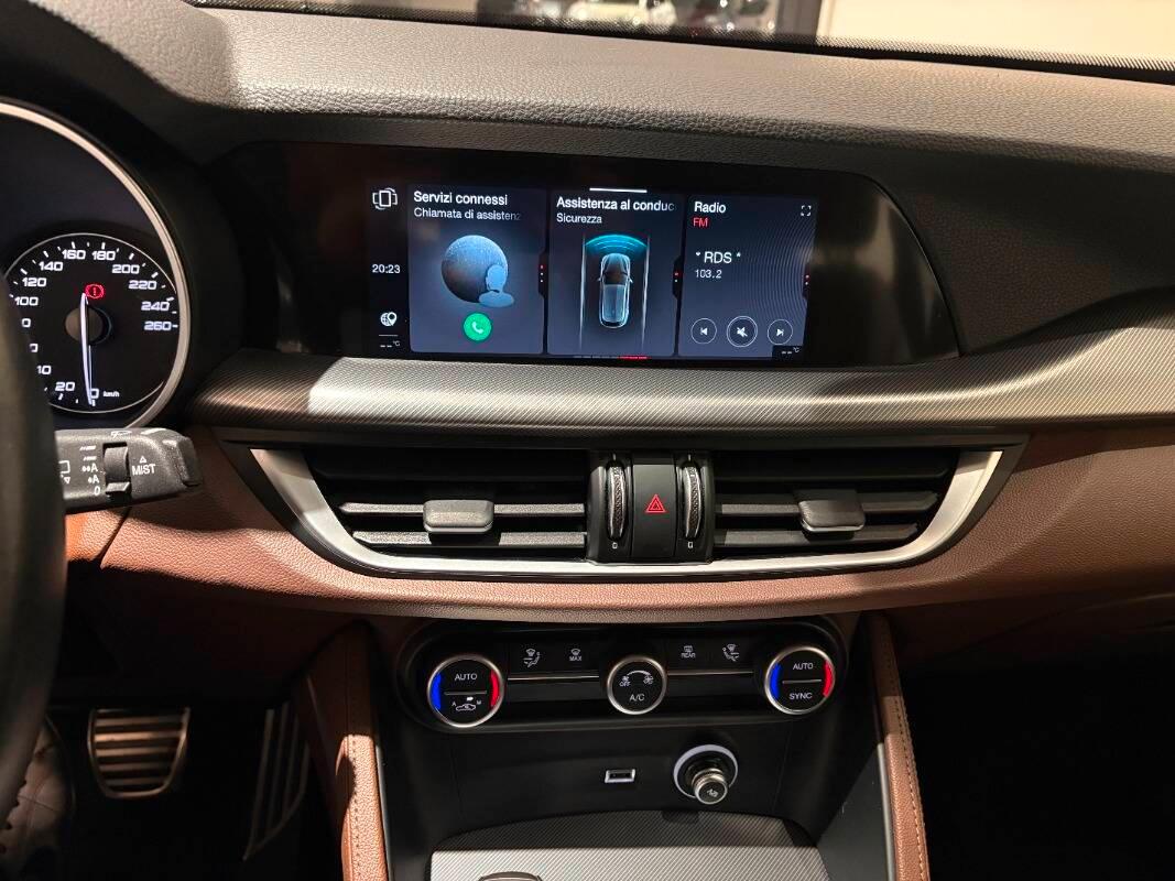 Alfa Romeo Stelvio 2.2 t Sprint Q4 190cv auto
