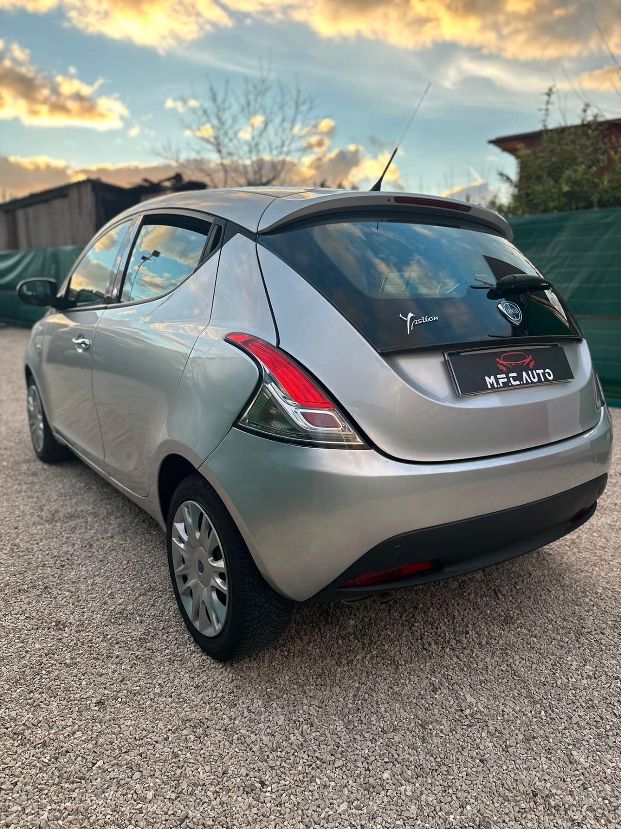 Lancia Ypsilon 1.2 2014 GPL Ecochic Silver