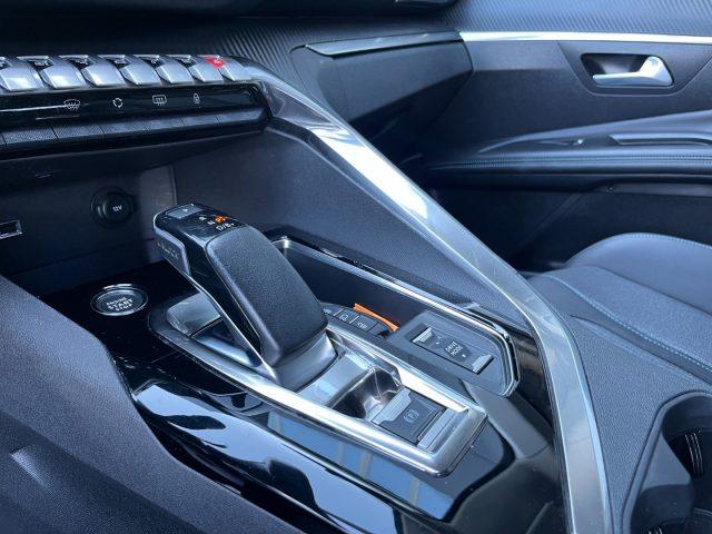 PEUGEOT 3008 HYBRID 225CV e-EAT8 ALLURE PLUG-IN