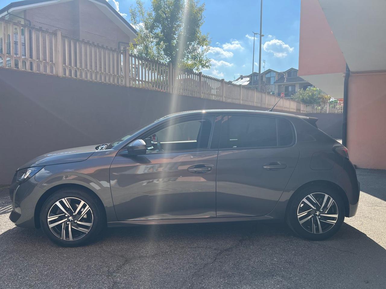 Peugeot 208 1.2 PureTech 100 Allure Pack
