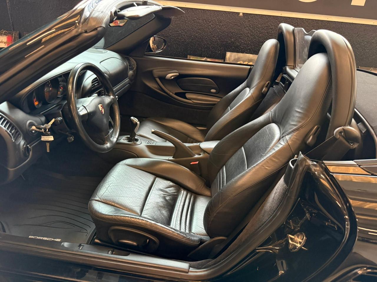 Porsche Boxster 986 2.7 asi