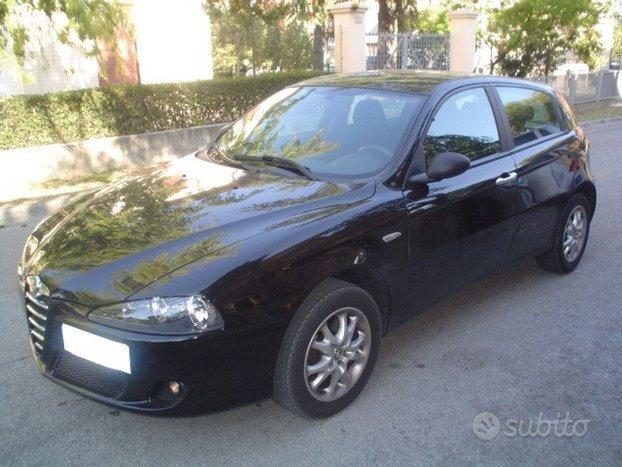 Alfa Romeo 147 1.9 JTD 115CV 5p. Impression