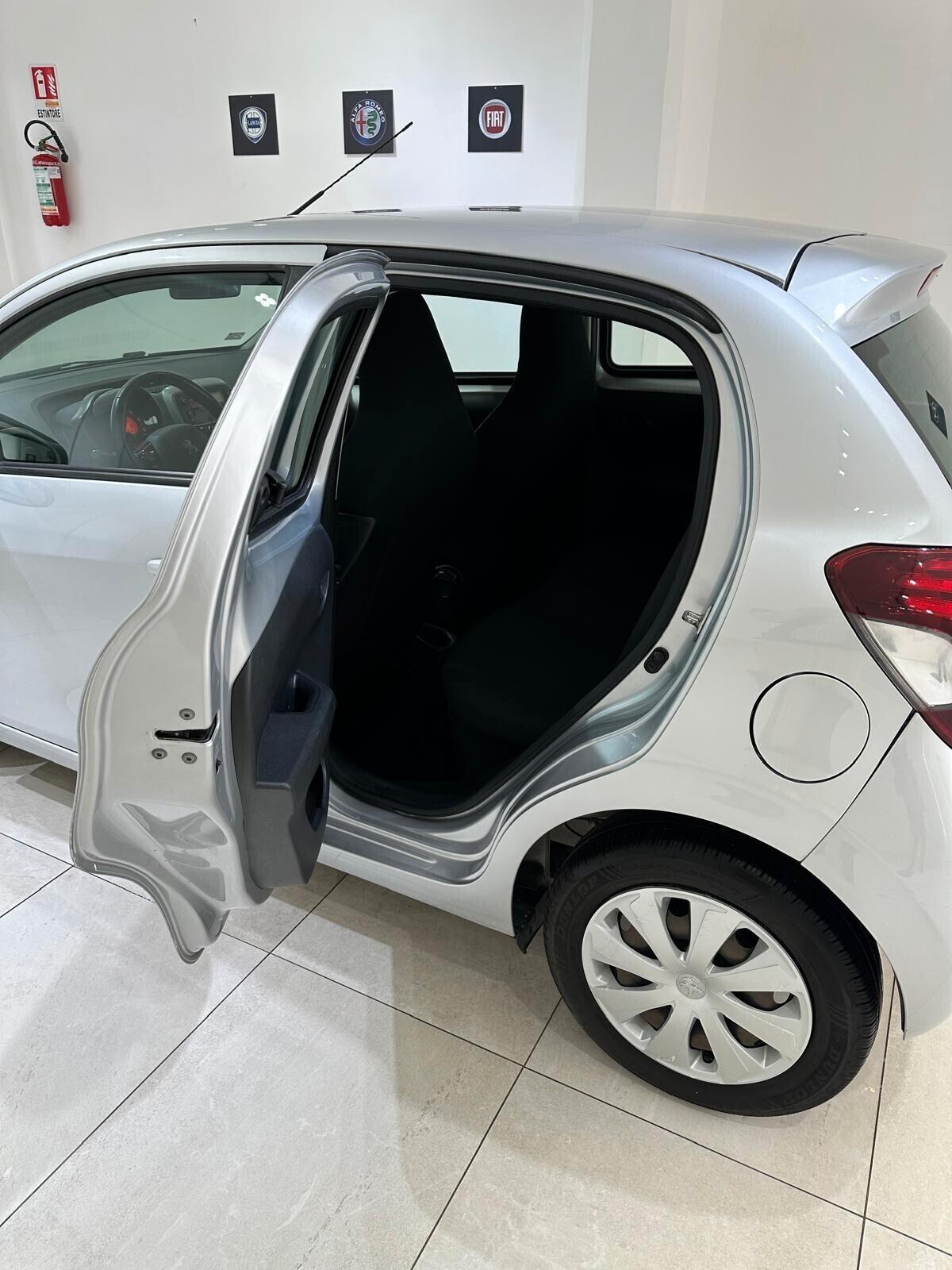 PEUGEOT 108 VTI 68 ETG 5P ALLURE TOP CAMBIO AUTOMATICO !