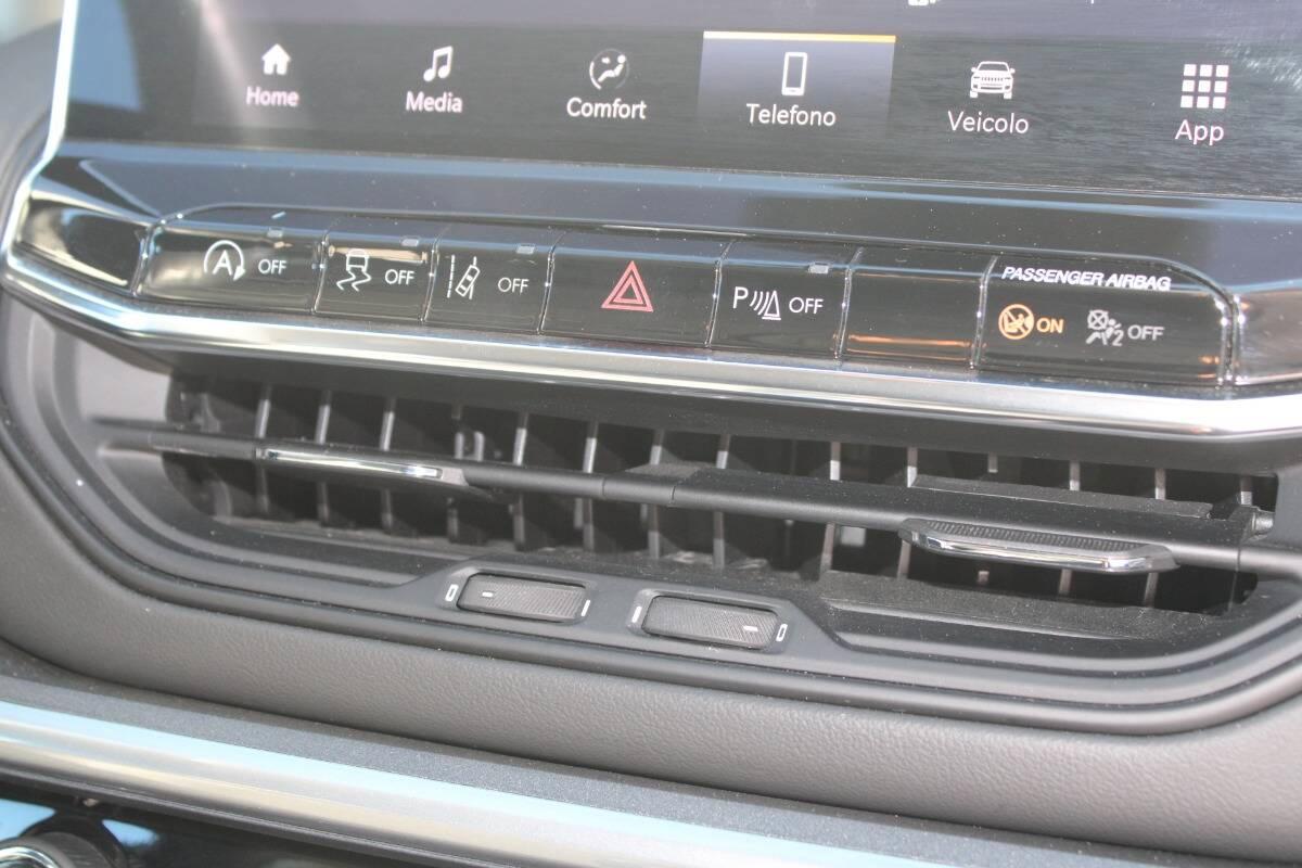 Jeep Compass 1.6 mjt Limited 130cv Con CARPLAY & TELECAMERA