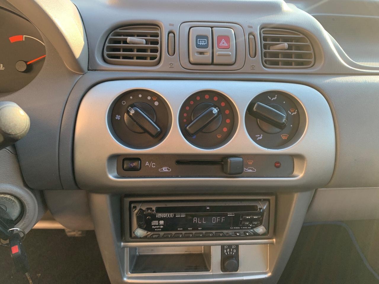 Nissan Micra 1.0i 16V cat 3 porte Comfort