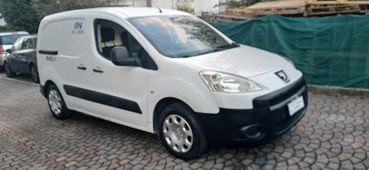 Peugeot Partner 1.6 HDi 90Cv ISOTERMICO