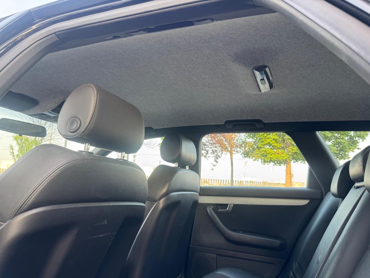 Audi A4 2.0 16V TDI Avant S-Line