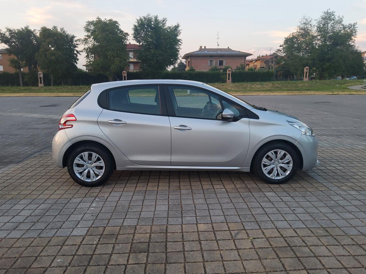 Peugeot 208 1.4 VTi 95 CV 5p. GPL Allure