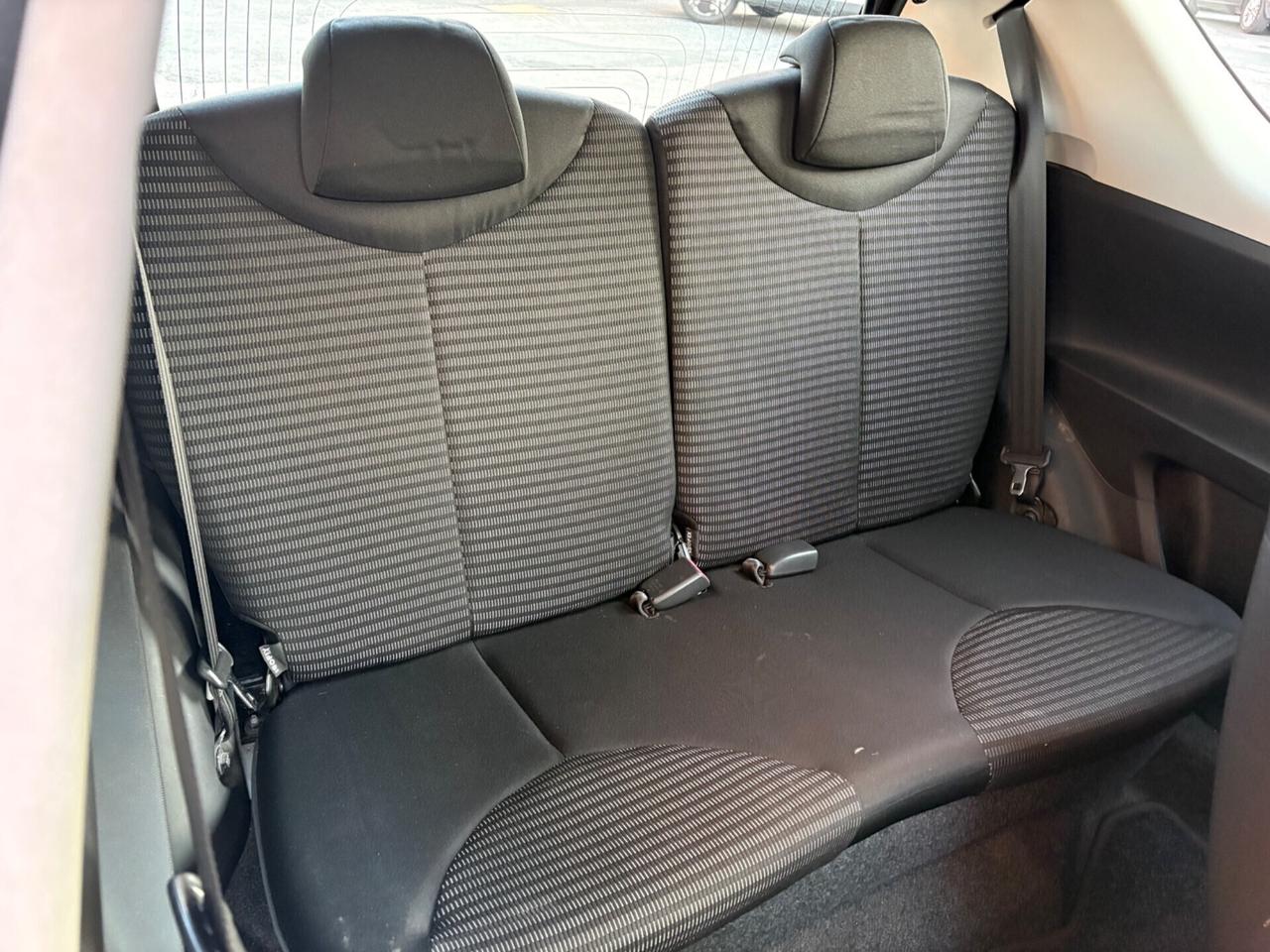 Peugeot 107 1.0 68CV 3p. 2012