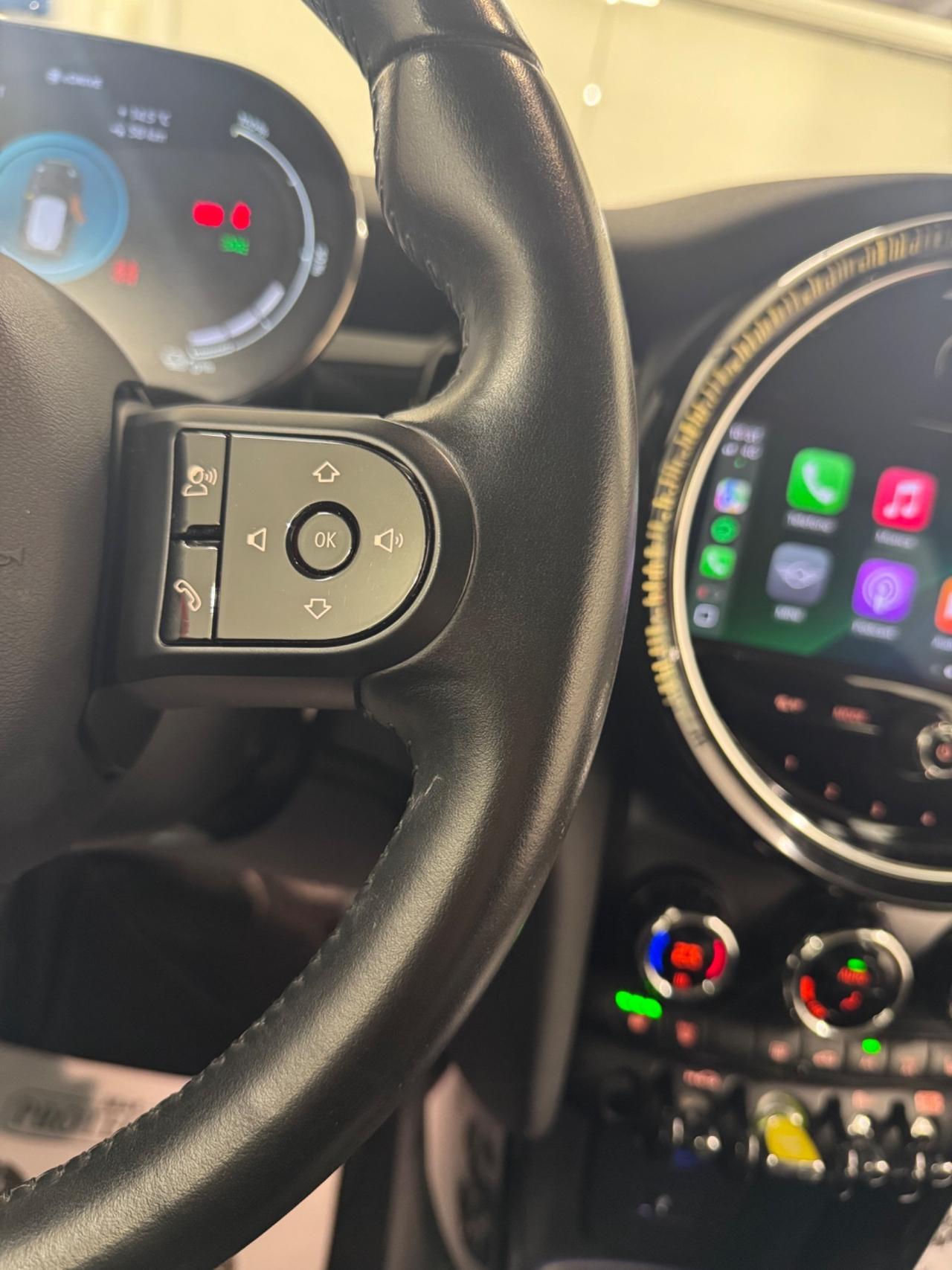 Mini Full Electric Cooper SE Yours PROMO OMAGGIO BLACK FRIDAY FINO AL 29 NOVEMBRE