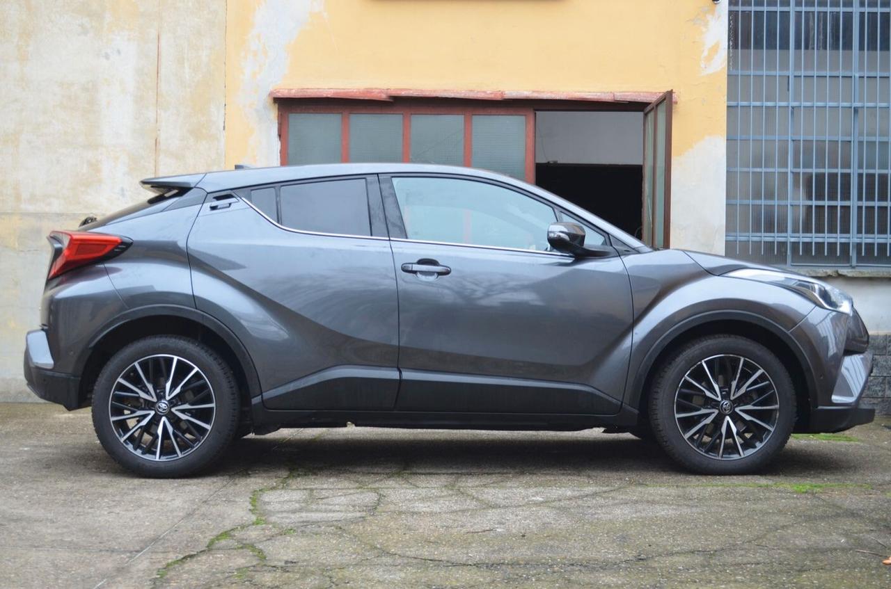 Toyota C-HR 1.8 Hybrid E-CVT Trend