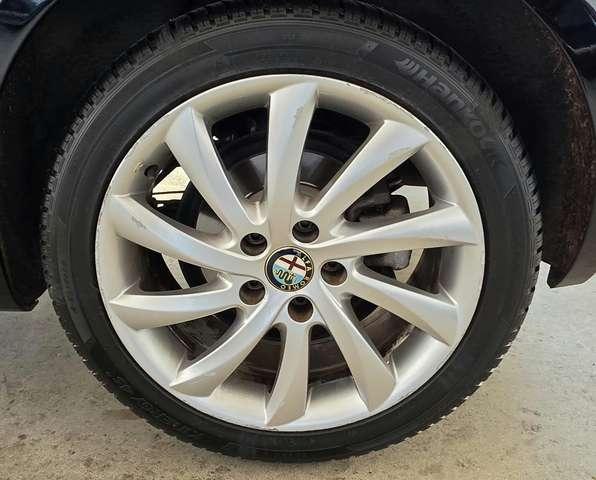 Alfa Romeo Giulietta Giulietta 1.4 t. Distinctive 120cv E6