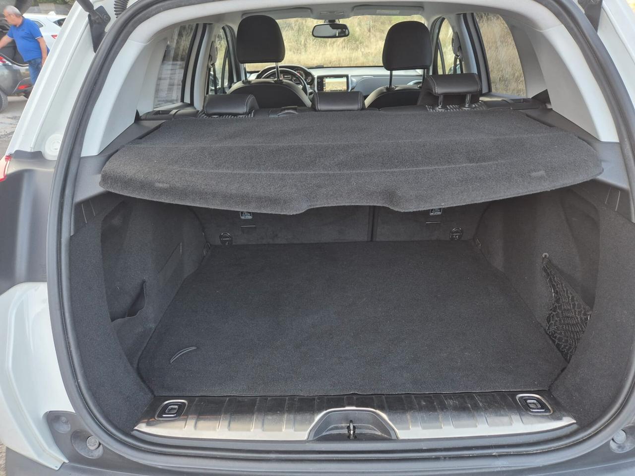 Peugeot 2008 1.6 BlueHDi 120 S&S Black Matt Navi