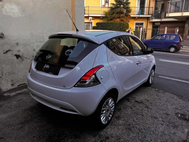 LANCIA Ypsilon 1.2 69 CV 5 porte GPL Ecochic Silver