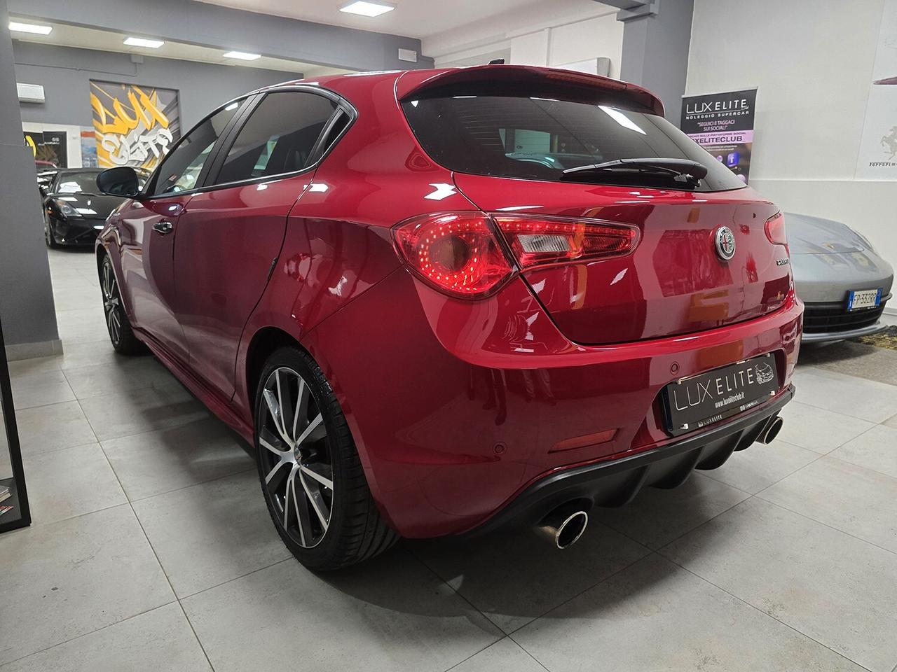 Alfa Romeo Giulietta III 1750 Turbo Veloce 240cv tct ROSSO ALFA_ SERVICE BOOK _ GARANZIA 12 MESI AUDIO BOSE