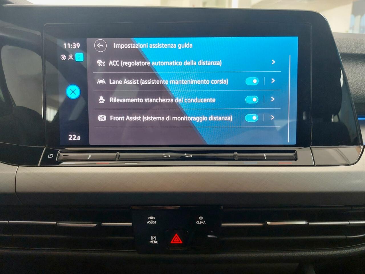 VOLKSWAGEN Golf 1.0 eTSI EVO DSG Life - 2023