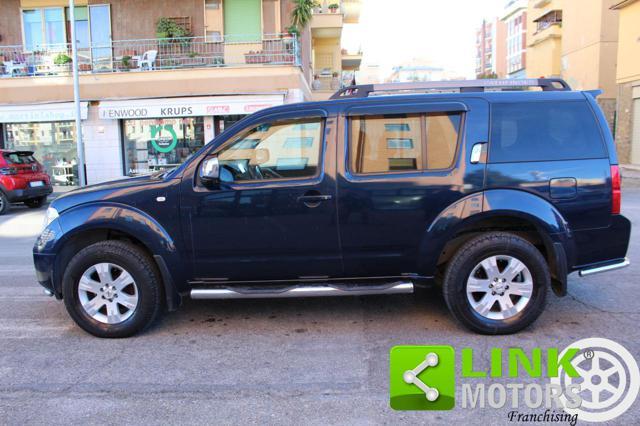 NISSAN Pathfinder 2.5 dCi SE 7 Posti