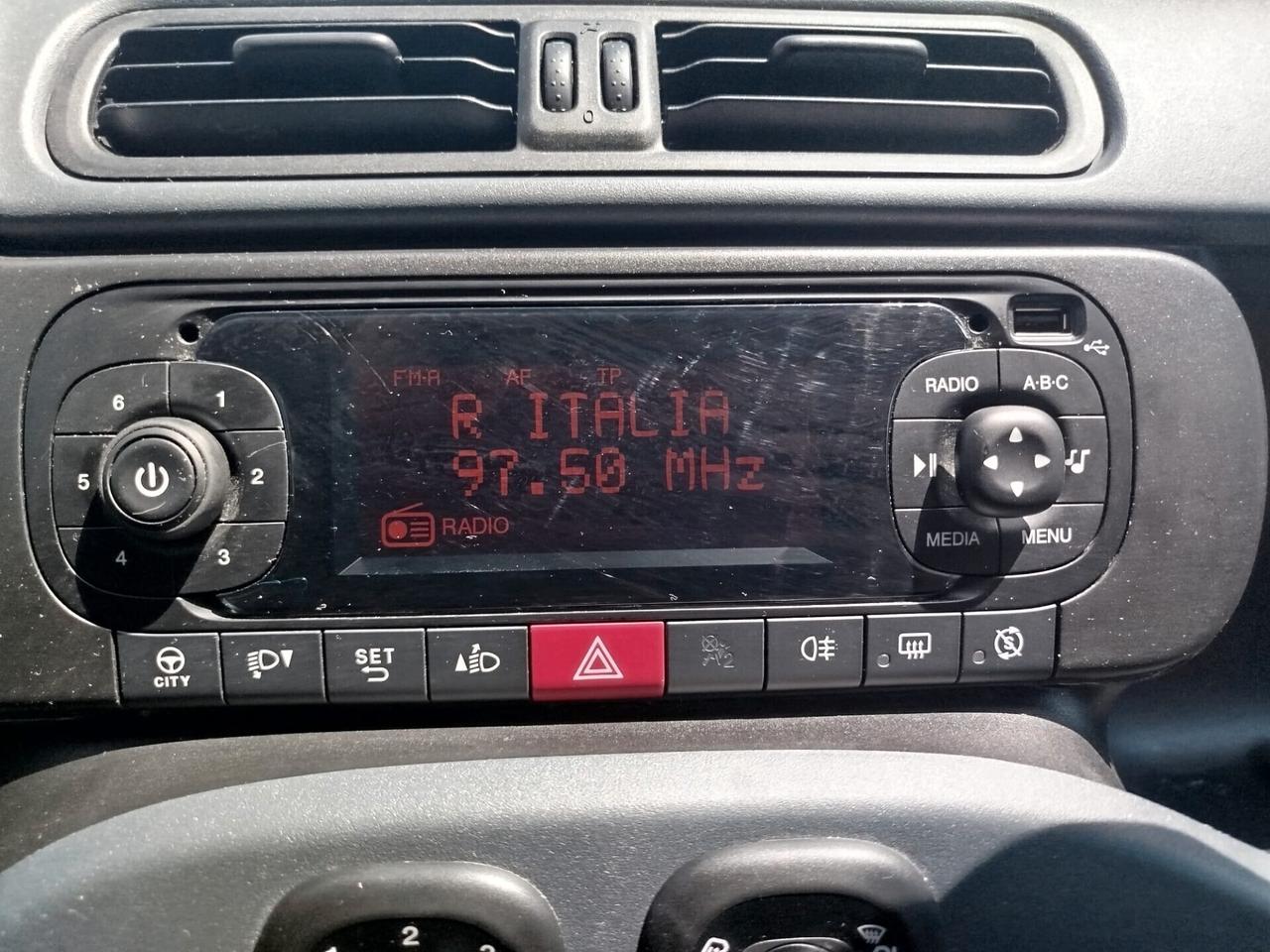 FIAT PANDA 1.0 HYBRID *PREZZO VERO* UNIPRO- 5 POSTI